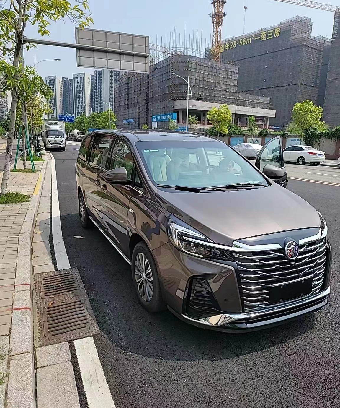 新款別克GL8